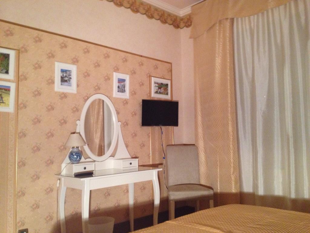 B&B Il Bagolaro Dell'Etna Sant'Agata Li Battiati Camera foto