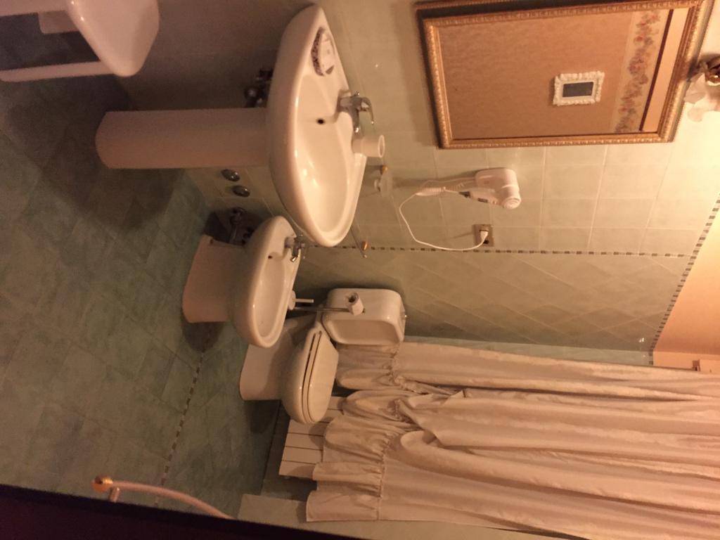 B&B Il Bagolaro Dell'Etna Sant'Agata Li Battiati Camera foto